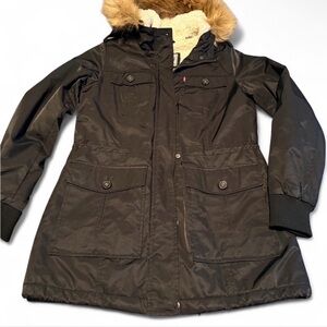 Women's Black Levi’s Sherpa Lined with Faux Fur Trim Jacket